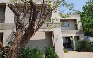 200 m² Commercial space in Northcliff