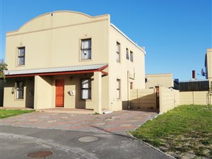 3 Bed Duplex in Bardale Village