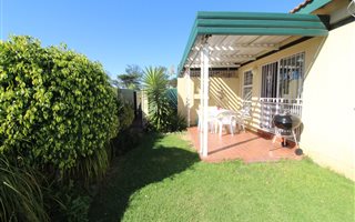 2 Bedroom Simplex in Strubens Valley