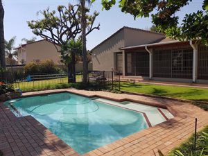 4 Bed House in Fourways Gardens