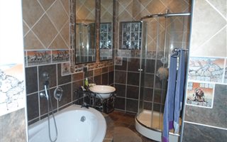 3 Bedroom House in Rhodesdene