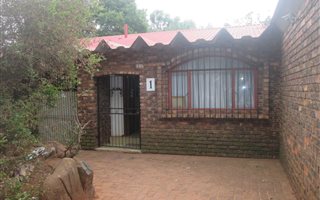 2 ha Farm in Cullinan and Surrounds