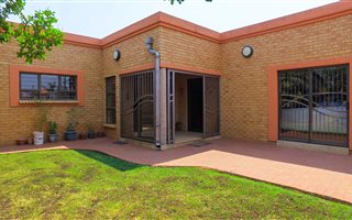 3 Bedroom House in Lenasia