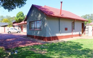 3 Bedroom House in General Alberts Park