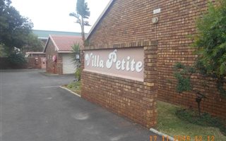 2 Bedroom Apartment in Lyttelton Manor