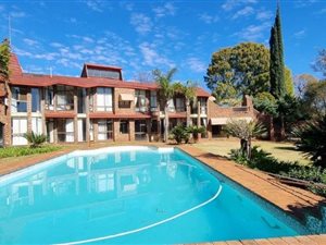 1.2 ha Farm in Mooivallei Park