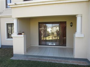 2 Bed Apartment in Carlswald Estate