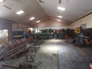 1400 m² Industrial space in Epping