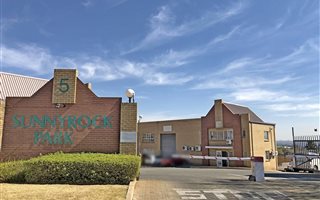 236 m² Industrial space in Sunnyrock