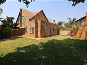 3 Bedroom Townhouse in Rietvalleirand
