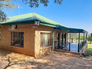 1.7 ha Farm in Hartbeesfontein