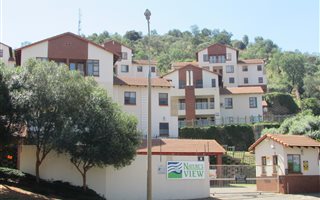 3 Bedroom Flat in Azaleapark