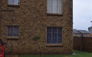 2 Bedroom Apartment in Chloorkop