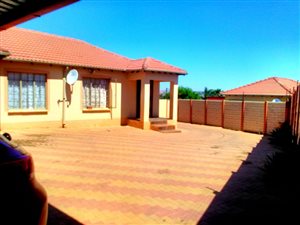 3 Bed House in Cosmo City