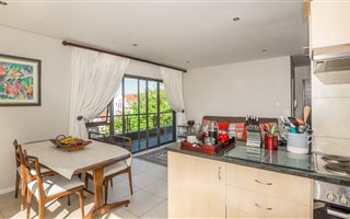 2 Bedroom Apartment in Wynberg