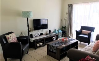 2 Bedroom Apartment in Sir Lowrys and surrounds