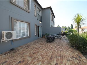 2 Bed Apartment in Wilgeheuwel