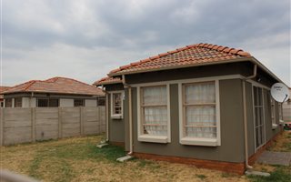 3 Bedroom House in Karen Park