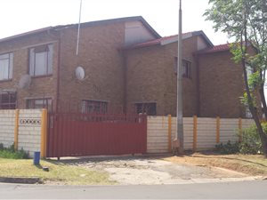 9 Bed Apartment in Actonville