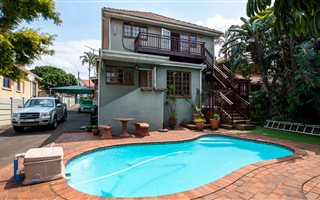 5 Bedroom House in Glenwood