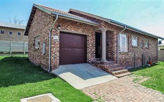 2 Bedroom Townhouse in Ermelo