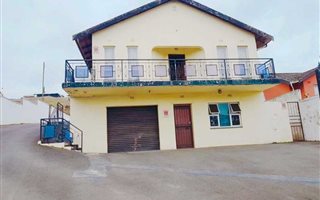 4 Bedroom House in Gandhis Hill