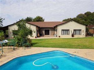 5 Bed House in Farmall