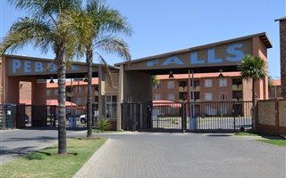 2 Bedroom Apartment in Comet