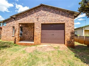 3 Bed House in Fairleigh