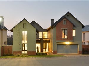 5 Bed House in Waterfall Equestrian Estate