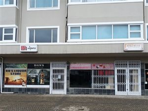 52 m² Retail Space in Chasedene