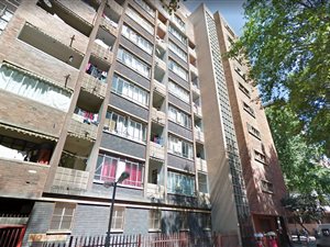 1 Bedroom Apartment in Joubert Park
