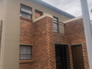 2 Bed Townhouse in Bonaero Park