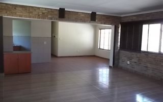 3 Bedroom Apartment in Rustenburg Central