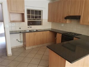 2 Bed Apartment in Paramount Estate
