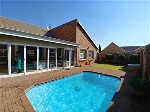 3 Bed Townhouse in Sharon Park