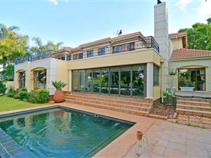 6 Bed House in Essexwold