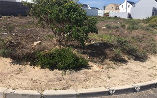 323 m² Land available in Westcliff