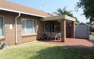 3 Bedroom Townhouse in Garsfontein