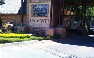 2 Bedroom Apartment in Douglasdale