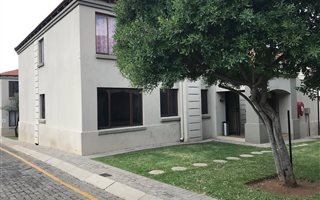 2 Bedroom Apartment in Meyersdal