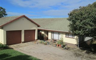 3 Bedroom House in Hayfields