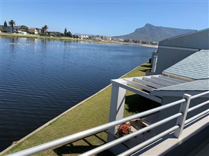 2 Bed House in Woodbridge Island