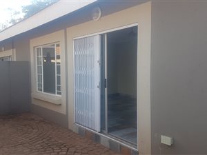 2 Bed Simplex in Doornpoort and surrounds