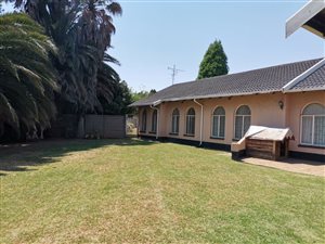 4 Bed House in Sherwood Gardens