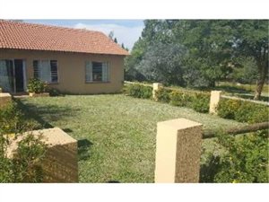 2 Bed House in President Park