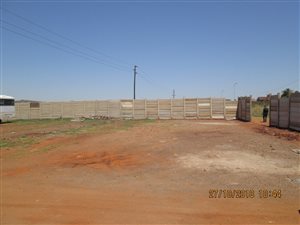 13000 m² Commercial space in Laudium