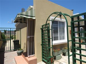 3 Bed House in Sanddrift