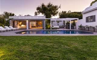 6 Bedroom House in Constantia Upper