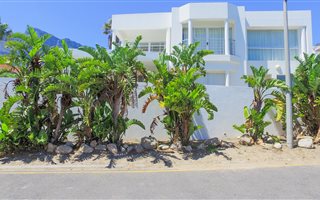 4 Bedroom House in Bakoven